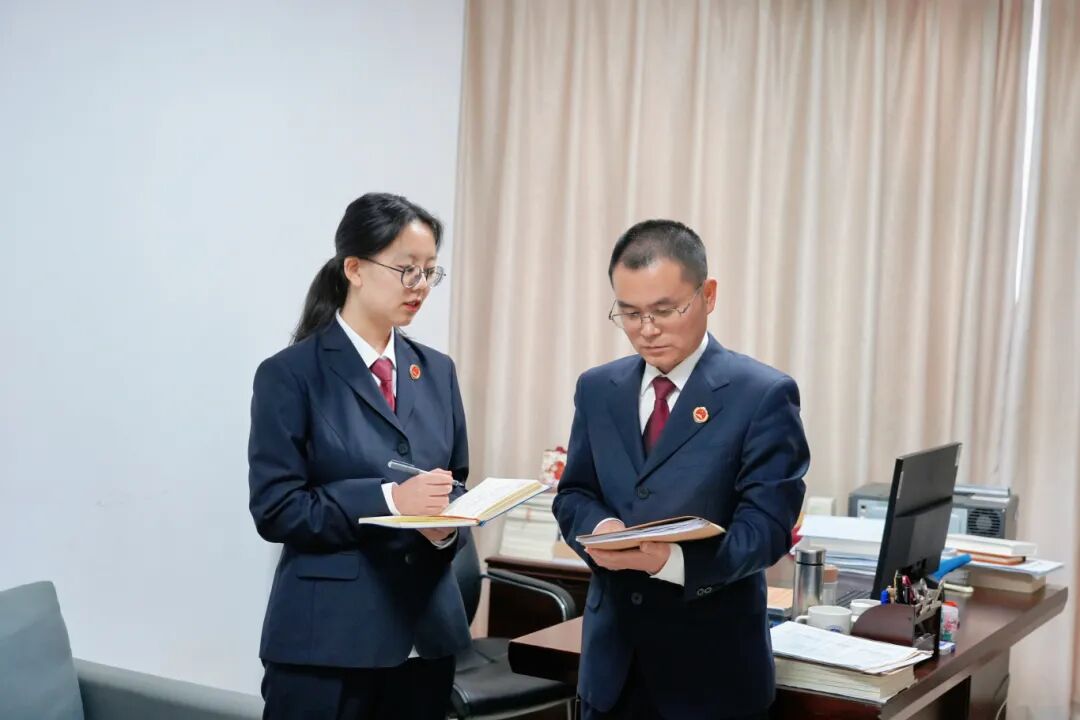 ���졤���﷫���족�����˲������ɳ����µ�����  ����������Ⱥ�����ߵġ�ů���ˡ���������׼�ල�ġ�Ӳ������