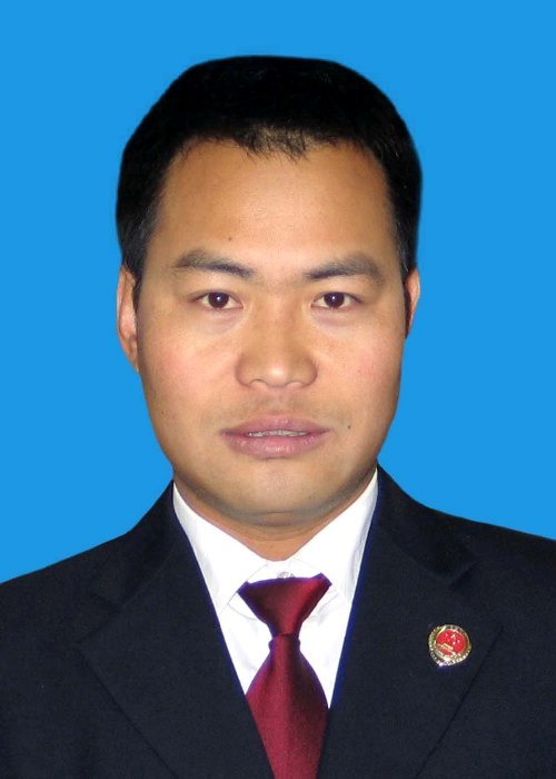 党组成员,政治部主任:张继荣